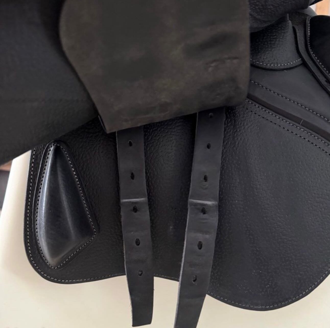 À – Selle CWD 2GS Mademoiselle - vue 3