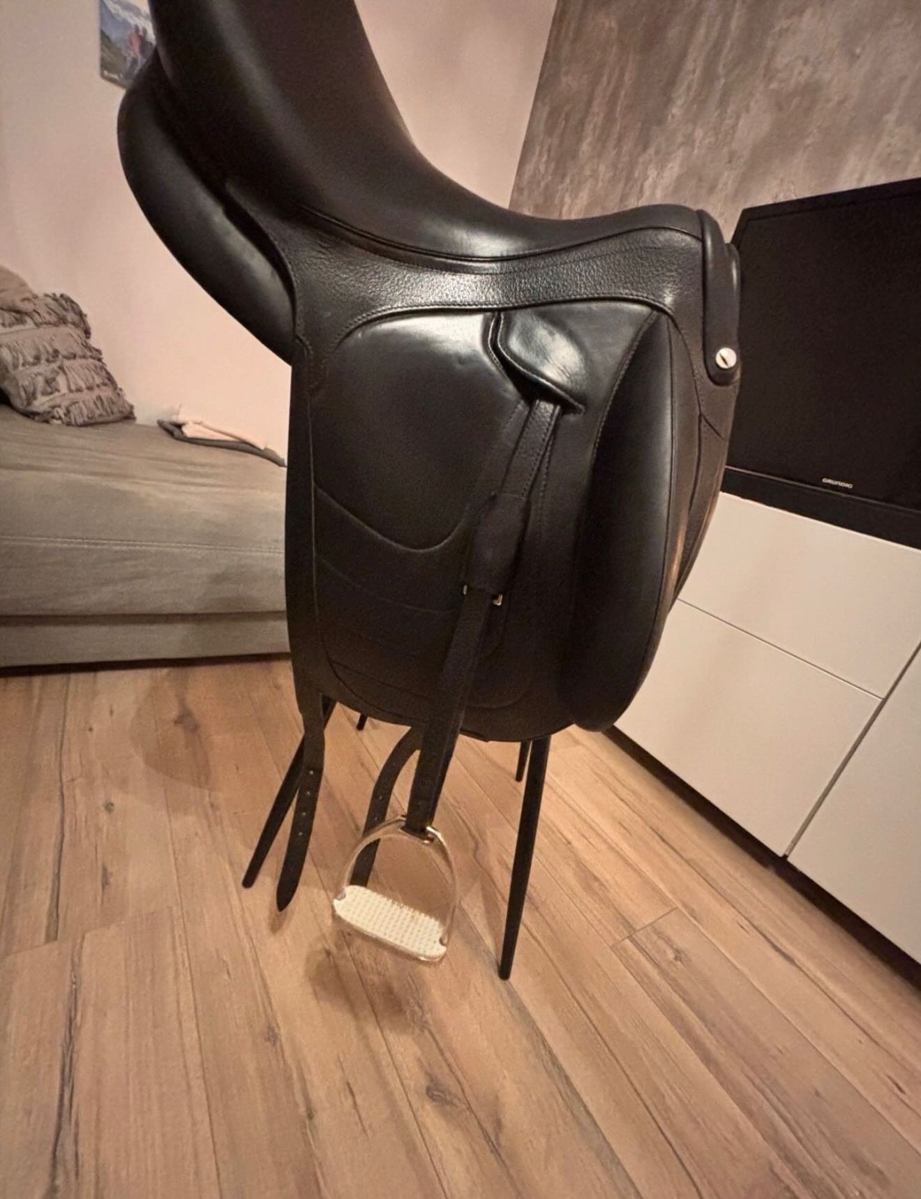 Selle de Dressage Devoucoux Makila Harmonie 17,5” (2022) – Excellent État - vue 6