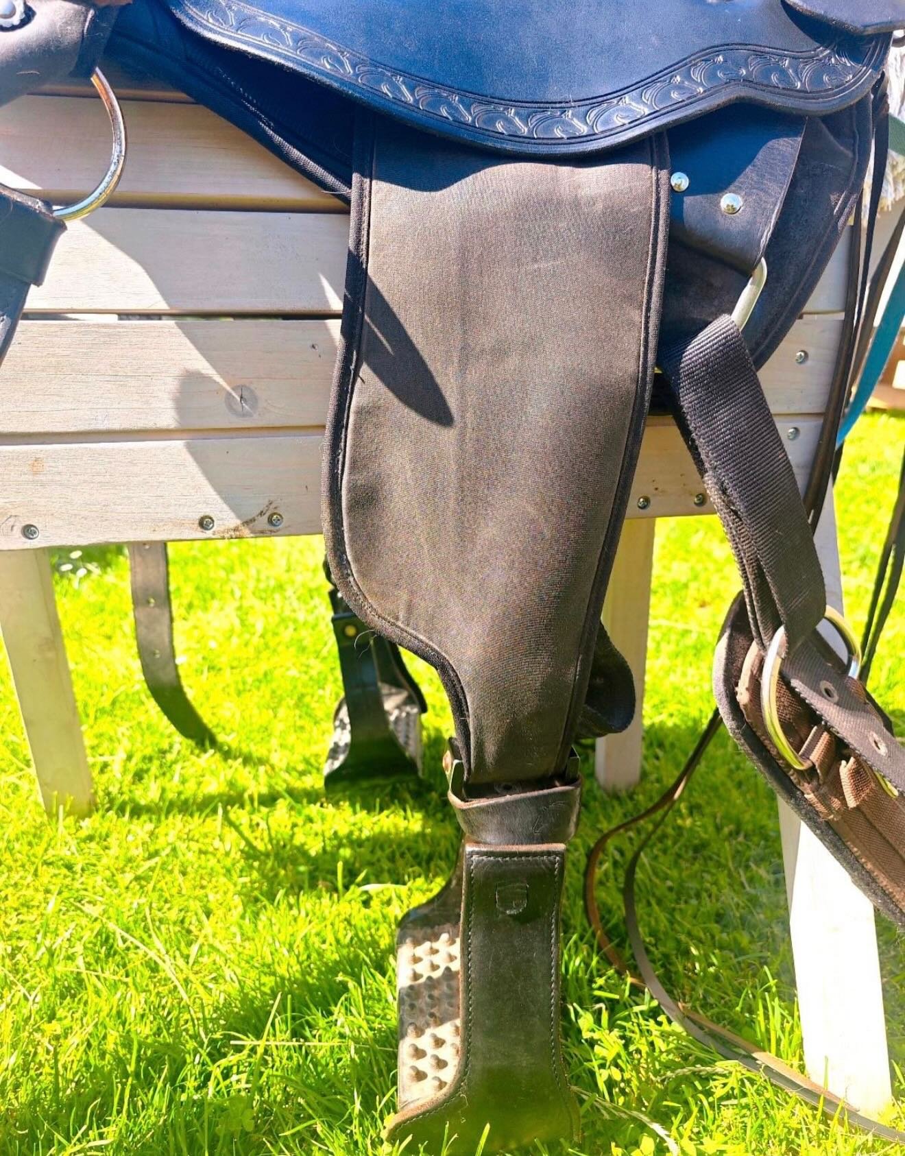 Rare Western Saddle – Imported from the USA ! - vue 3