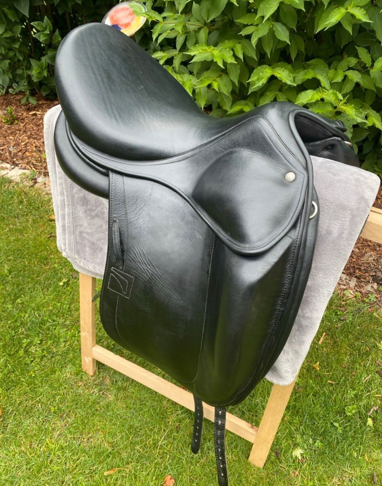 À – Selle de dressage Childeric DSC (2019 - vue 5