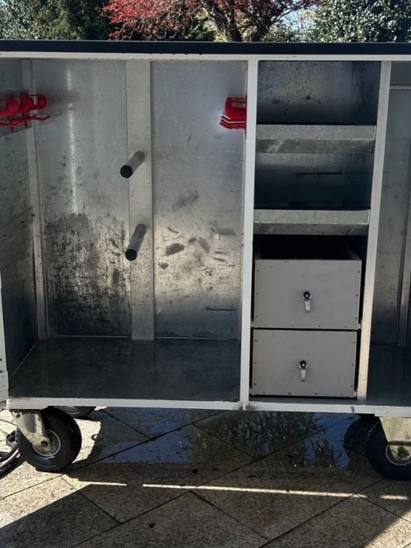 Armoire De Concours / Malle De Sellerie À – 600 € - vue 2