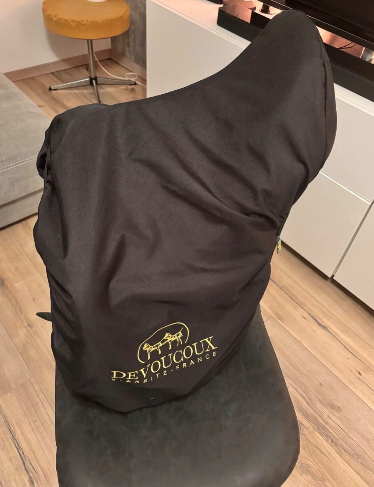 Selle de Dressage Devoucoux Makila Harmonie 17,5” (2022) – Excellent État - vue 4