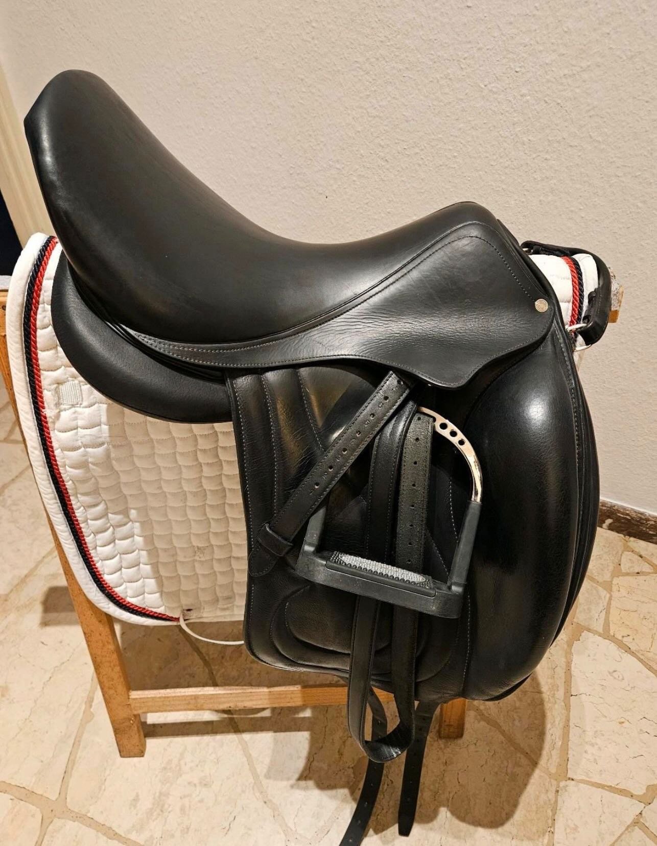 Antarès Cadence Dressage Saddle 17.5” - vue 6