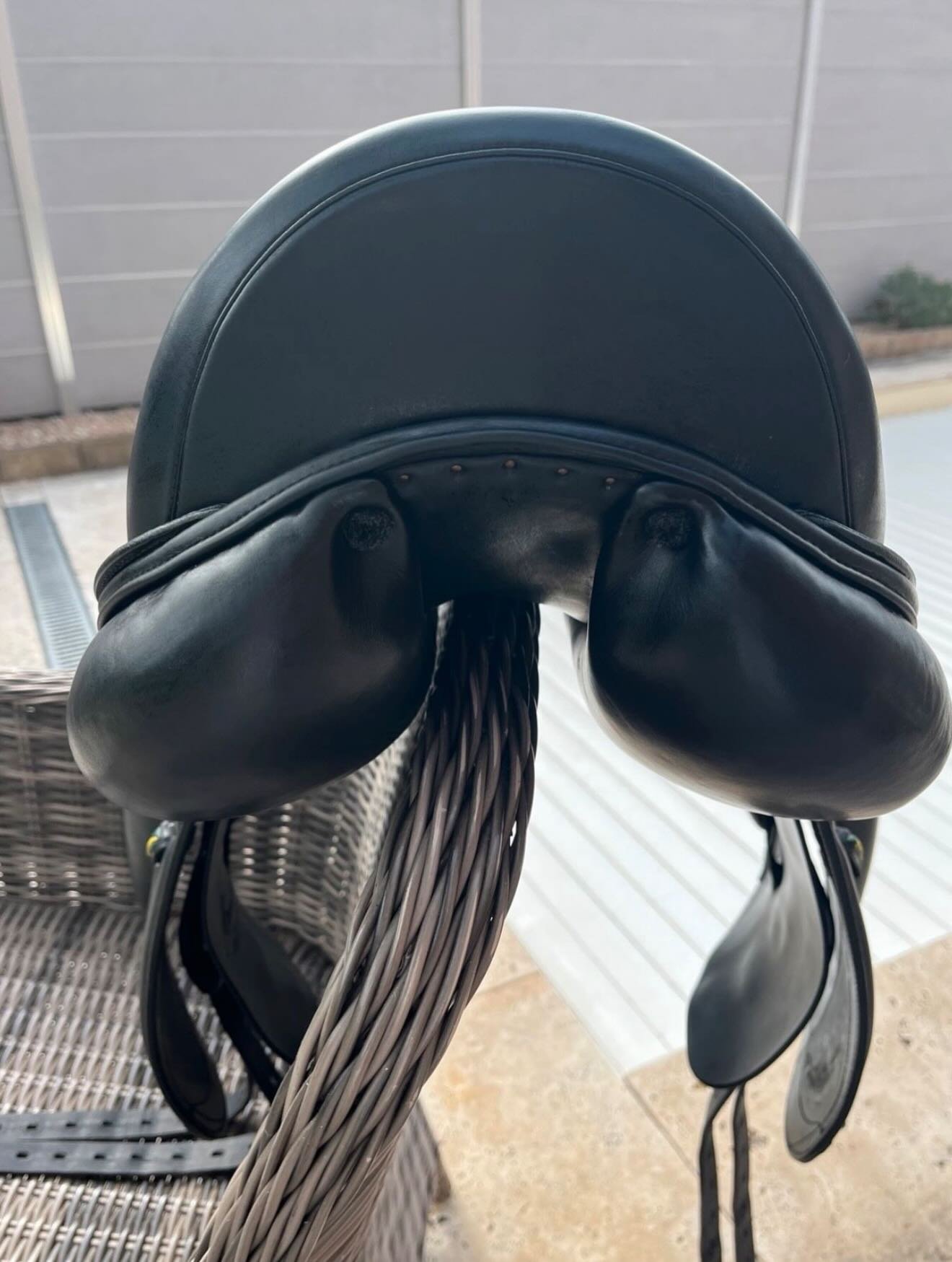 Selle De Dressage Amerigo 17” À – État Comme Neuf - vue 2