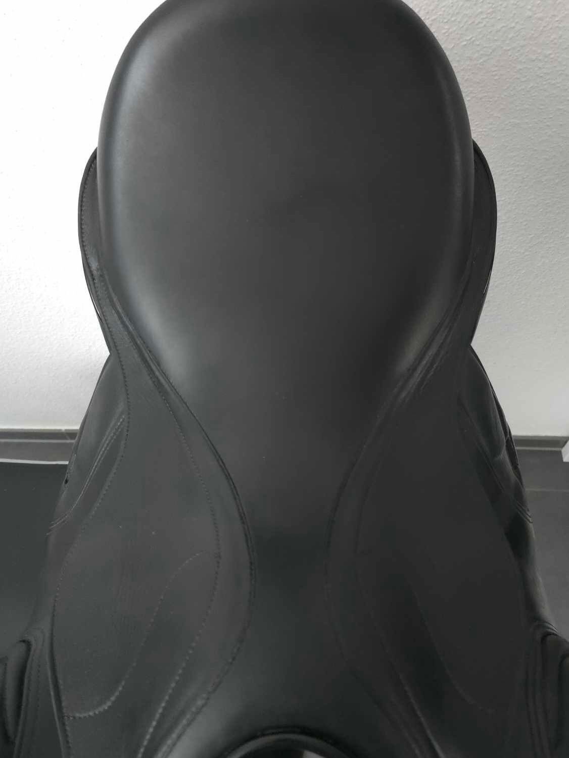 À – Selle CWD 17,5” - vue 4