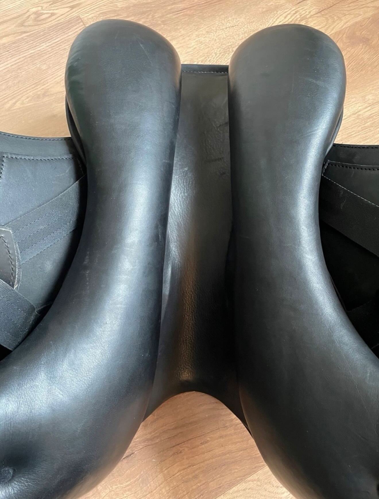 Nous proposons une selle de dressage ERREPLUS Dressage Mono en excellent état - vue 3