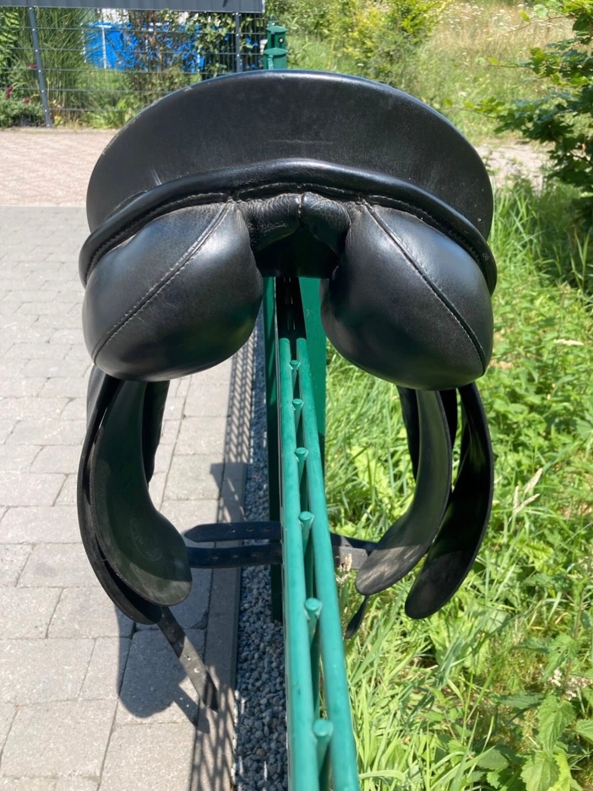 Selle de dressage Passier d’occasion – excellent état !