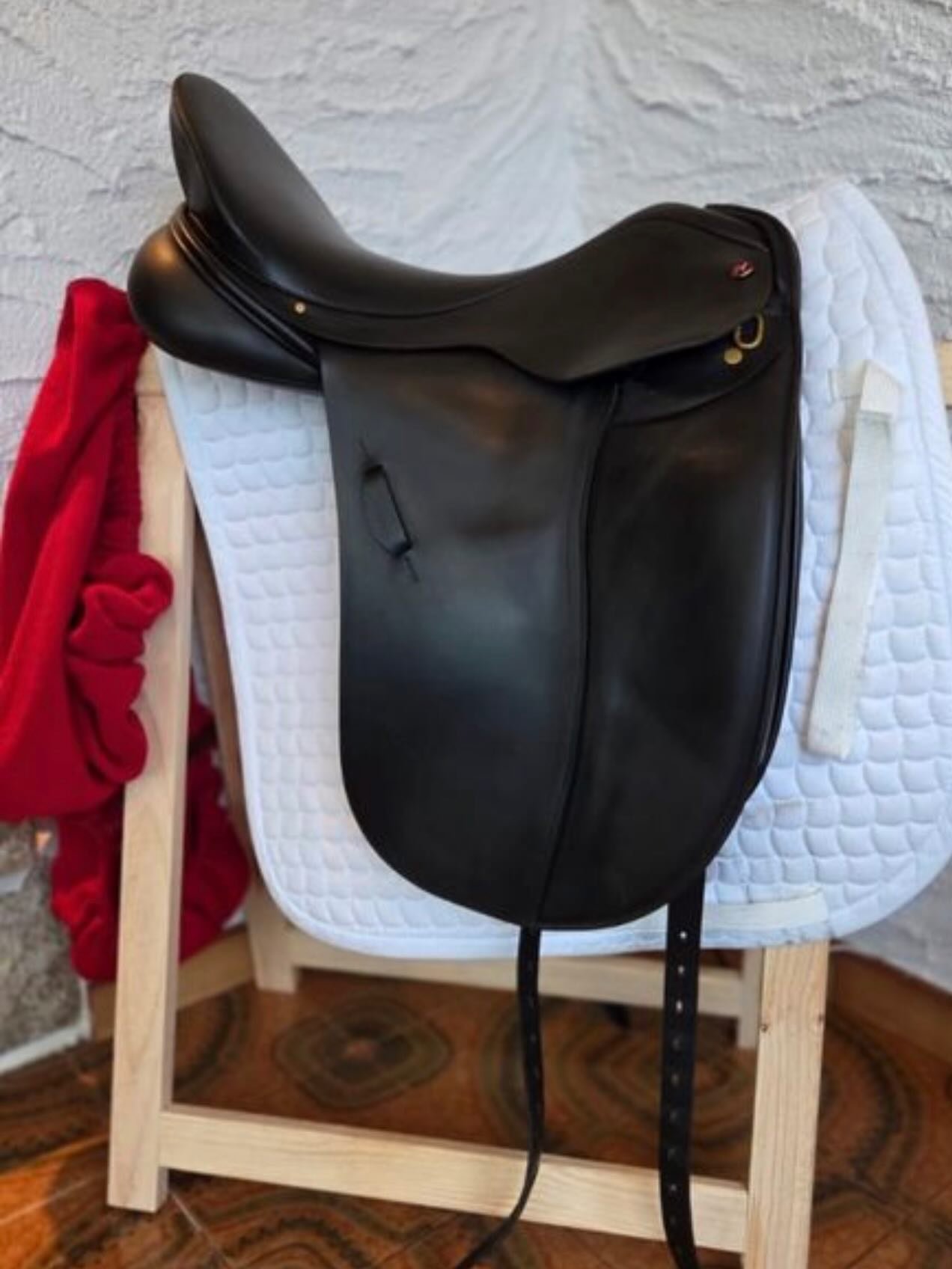À : Selle de dressage Albion – Taille 18 - vue 9