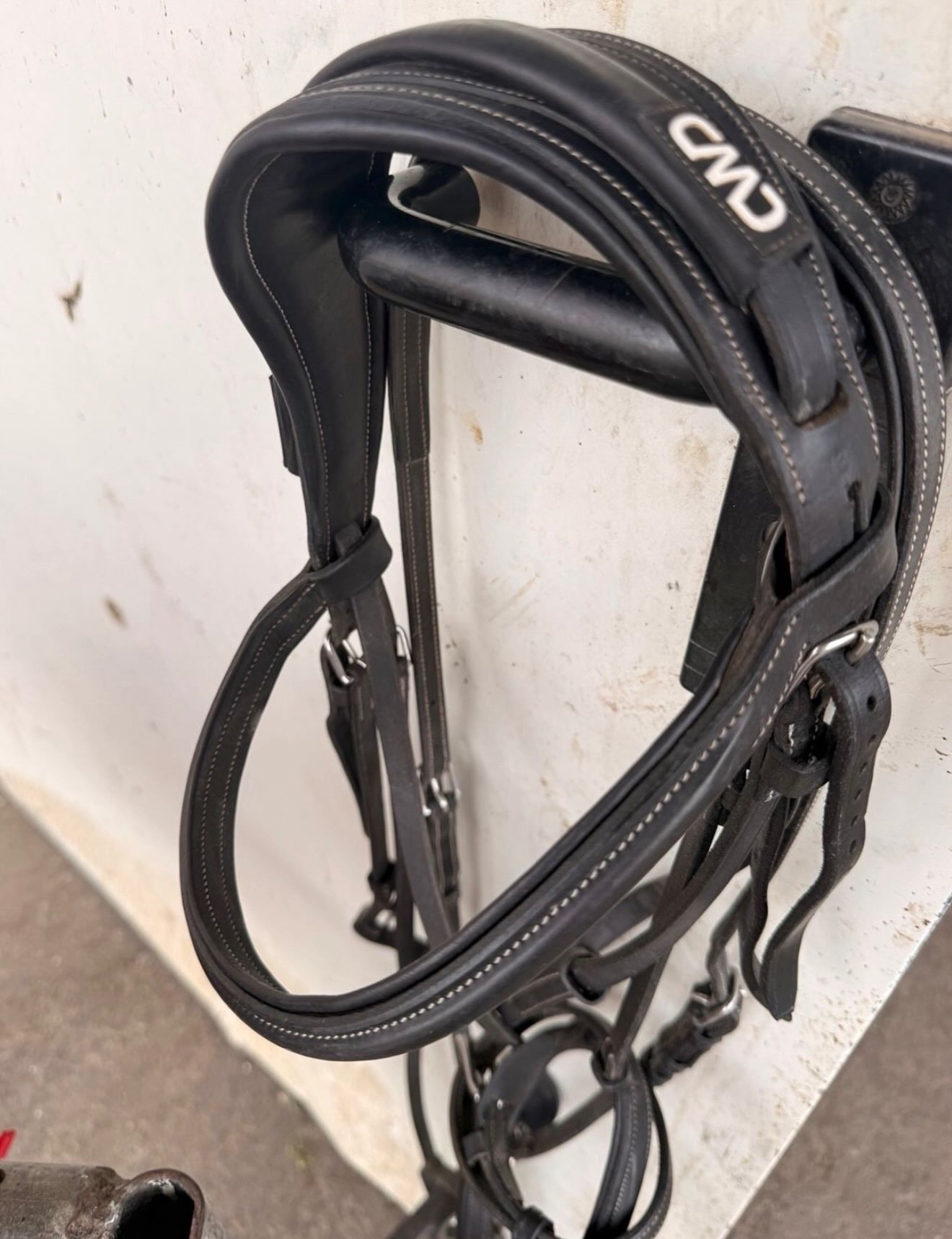 Selle Cwd 17” Avec Détails Roses – État Proche Du Neuf - vue 3