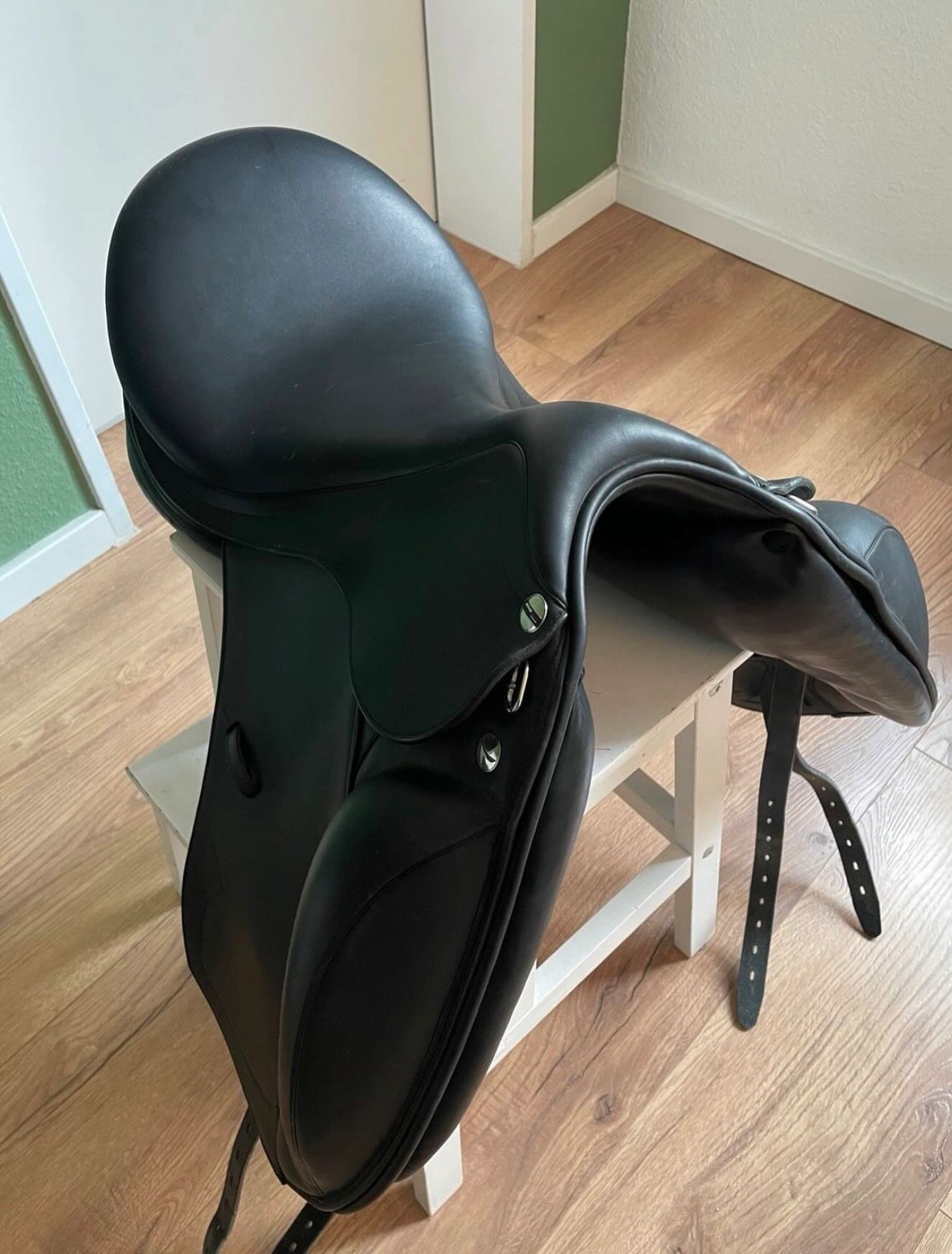 Nous proposons une selle de dressage ERREPLUS Dressage Mono en excellent état - vue 5