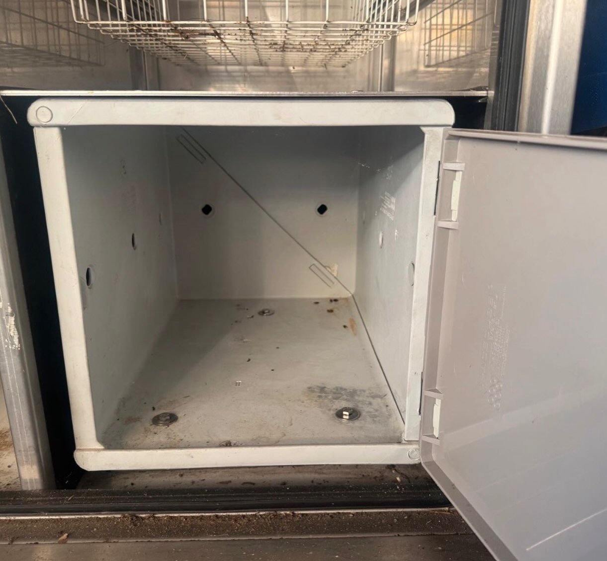 Armoire Équestre Sur Roulettes - vue 6