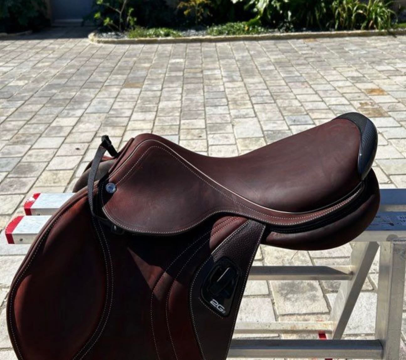 À magnifique selle d’obstacle CWD 2Gs SE03, idéale pour le CSO. - vue 6