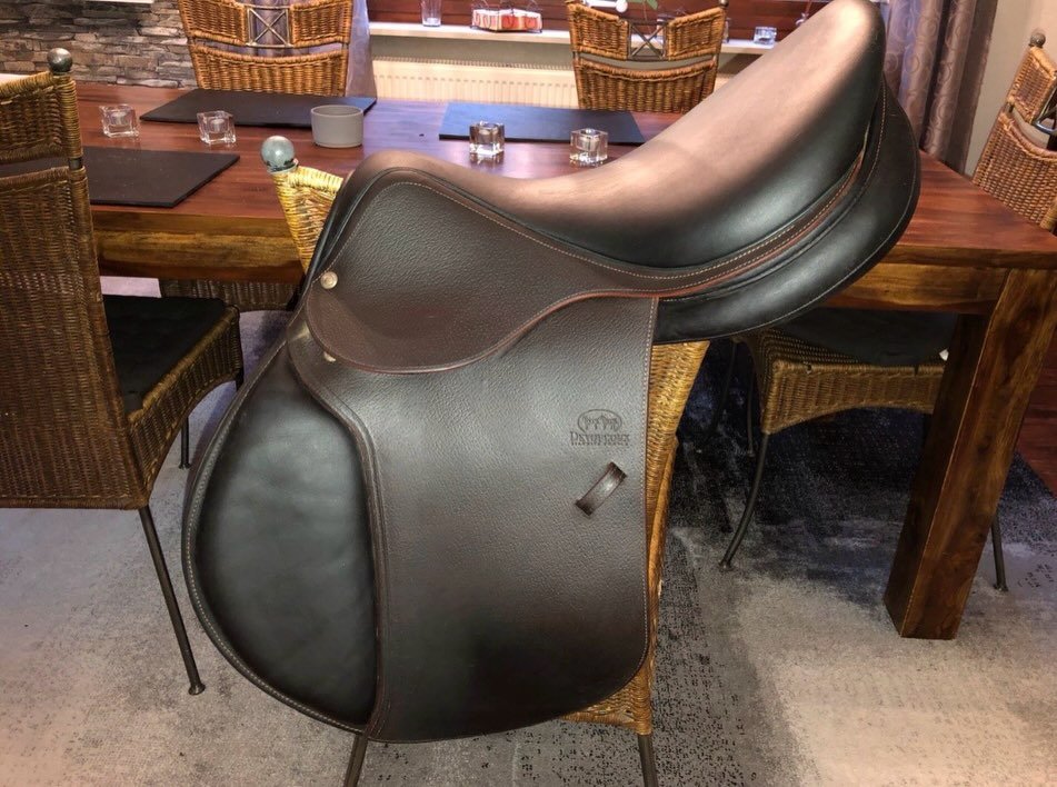 À – Selle de saut Devoucoux Biarritz O - vue 7