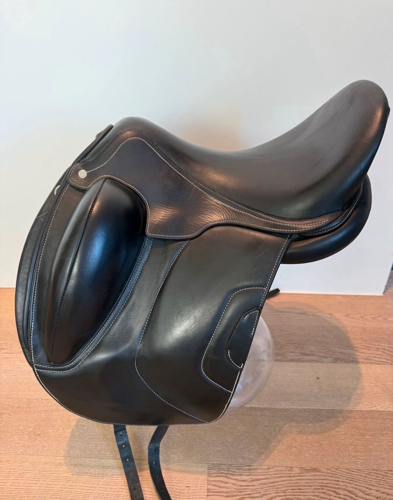 À – Selle de dressage ANTARÈS Tempo 17,5” - vue 9