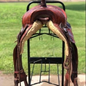 selle en cuir rouge foncé (oxblood) – siège 16"