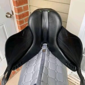 selle de dressage devoucoux makila monoblatte (2001) – 17"