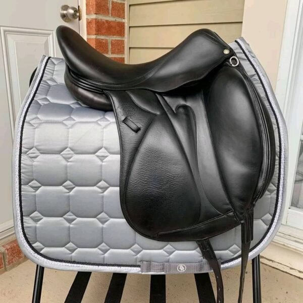 selle de dressage devoucoux makila monoblatte (2001) – 17"