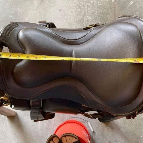 selle haggis trooper 16" avec arçon rocky.
