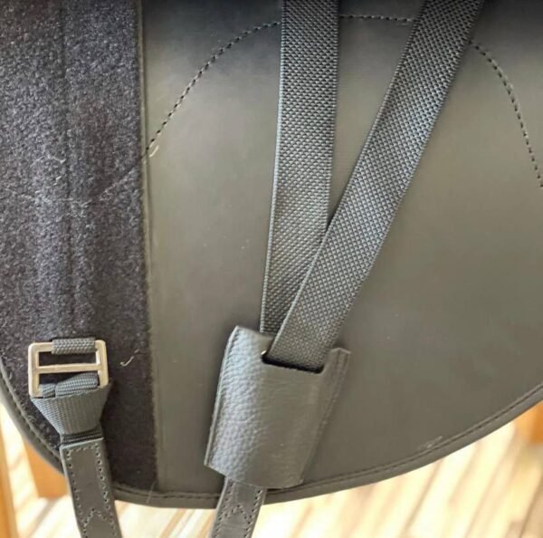 selle cuire noir