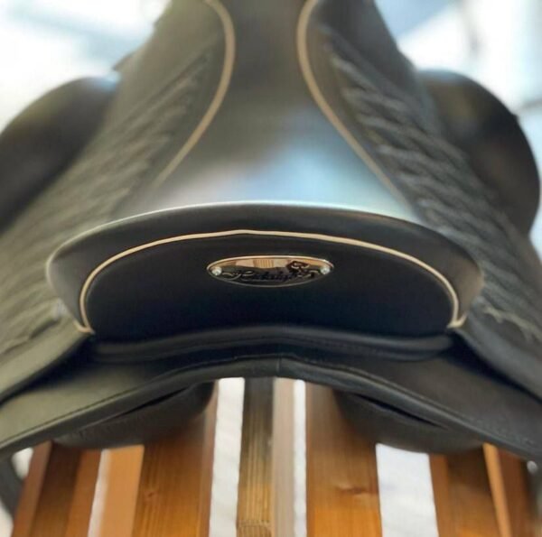 selle cuire noir
