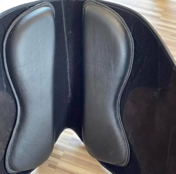 selle cuire noir