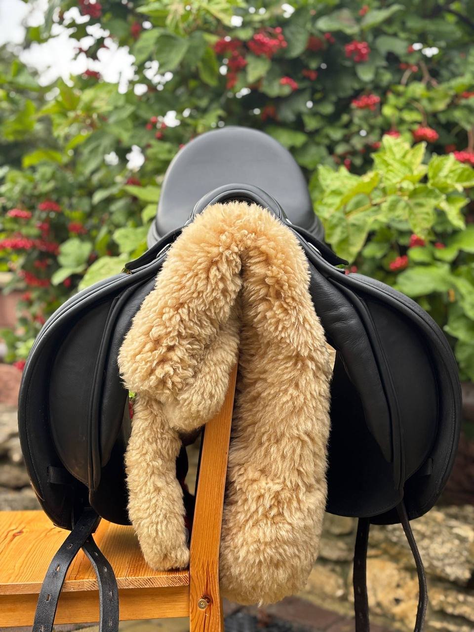 selle bruno virtuose – siège 17", modèle 2023 selle bruno virtuose – siège 17", modèle 2023