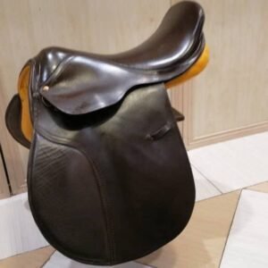 selle en cuir pleine fleur