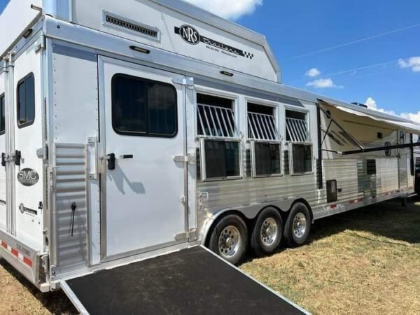fourgon aluminium 3 chevaux