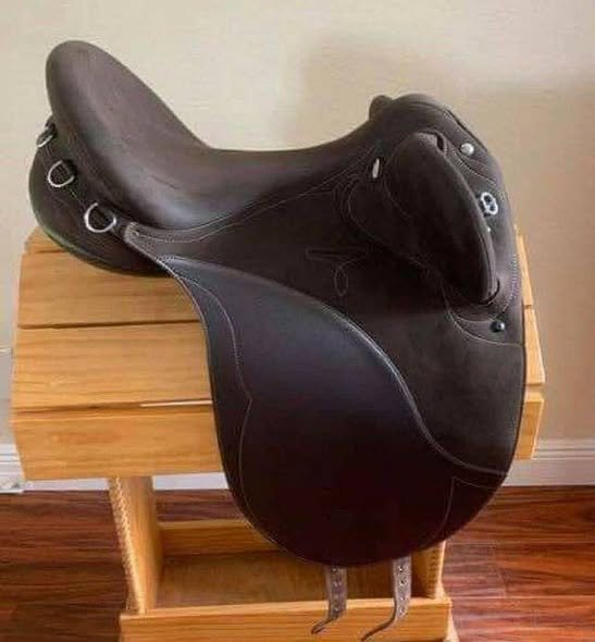 selle wintec pro stock – 18” (2019) selle wintec pro stock – 18” (2019)