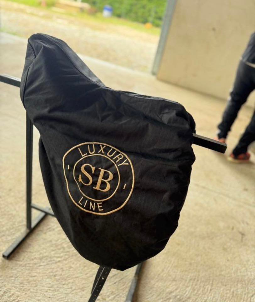 selle baude mixte – 18” (2024) selle baude mixte – 18” (2024)