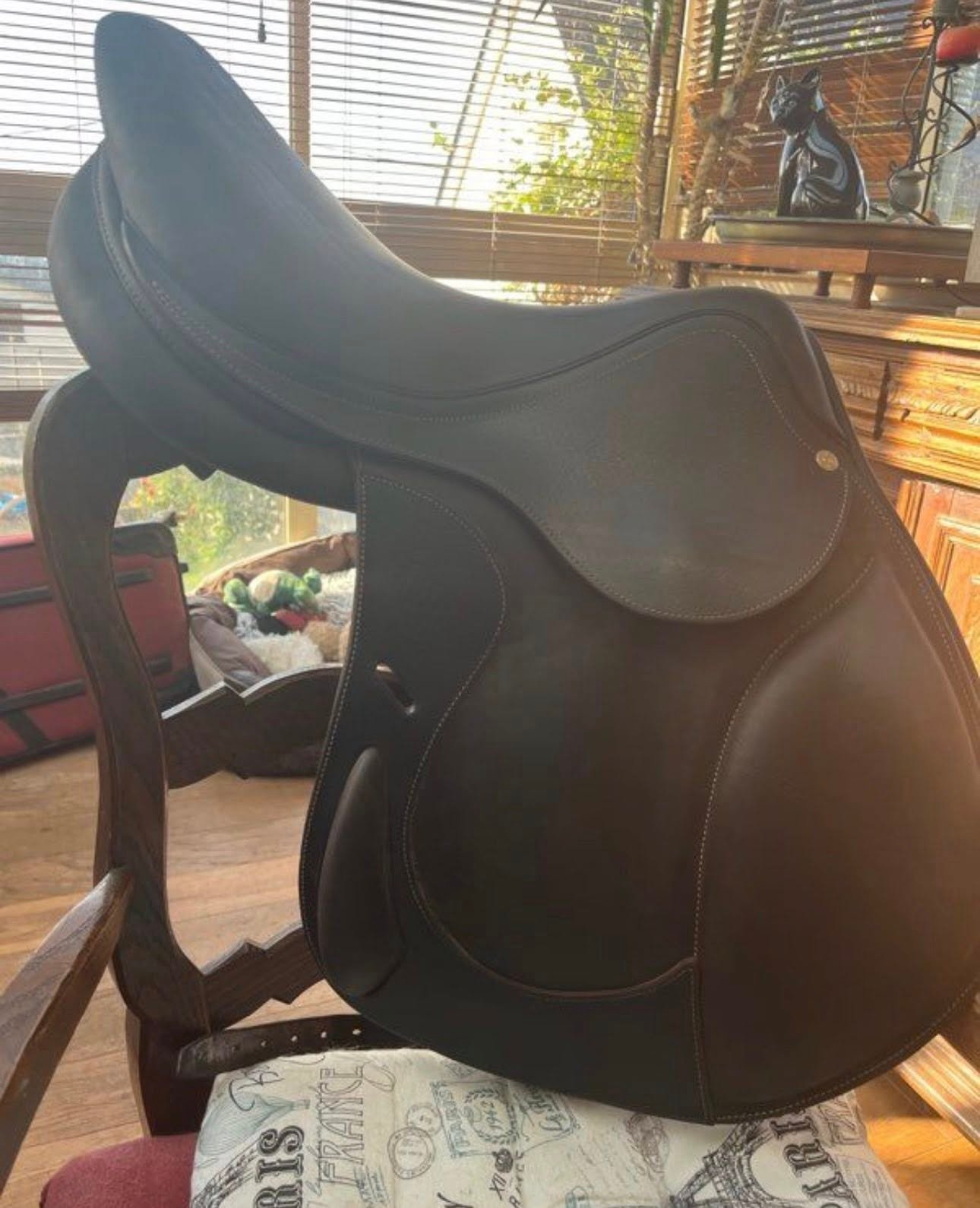 selle antarès mono quartier – 17,5” selle antarès mono quartier – 17,5”