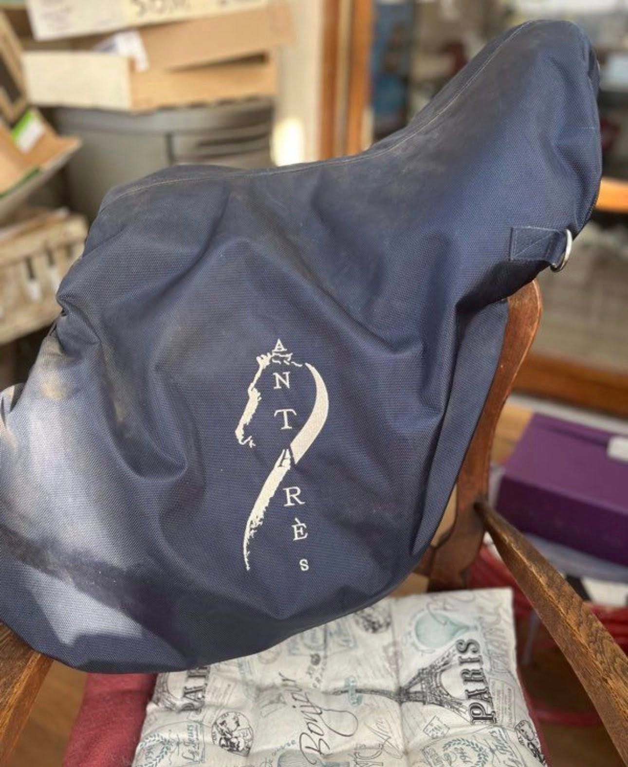 selle antarès mono quartier – 17,5” selle antarès mono quartier – 17,5”