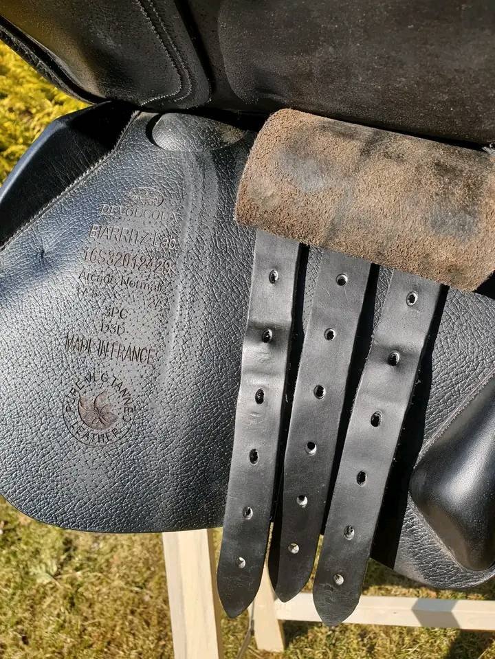 selle de saut devoucoux biarritz lab 17,5" 2a selle de saut devoucoux biarritz lab 17,5" 2a