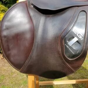 selle de saut cwd 2gs 17,5" 3c