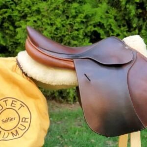 selle de saut butet semi profonde 17,5