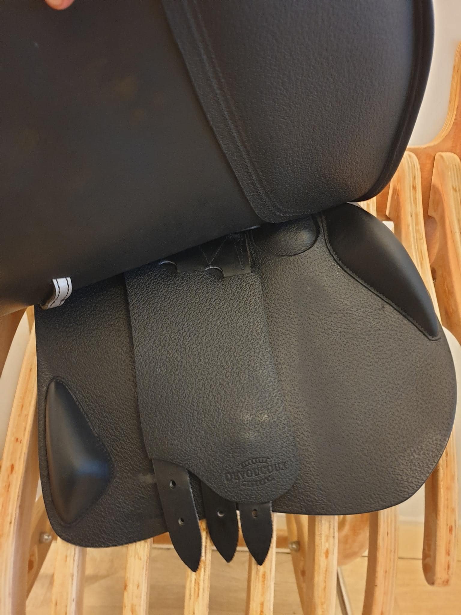 selle de saut devoucoux biarritz o 17,5" selle de saut devoucoux biarritz o 17,5"