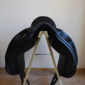 selle de dressage devoucoux mendia (taille 17,5" – 2a)