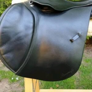 selle de saut amerigo vesuvio noire (taille 17,5" – largeur +2,5)