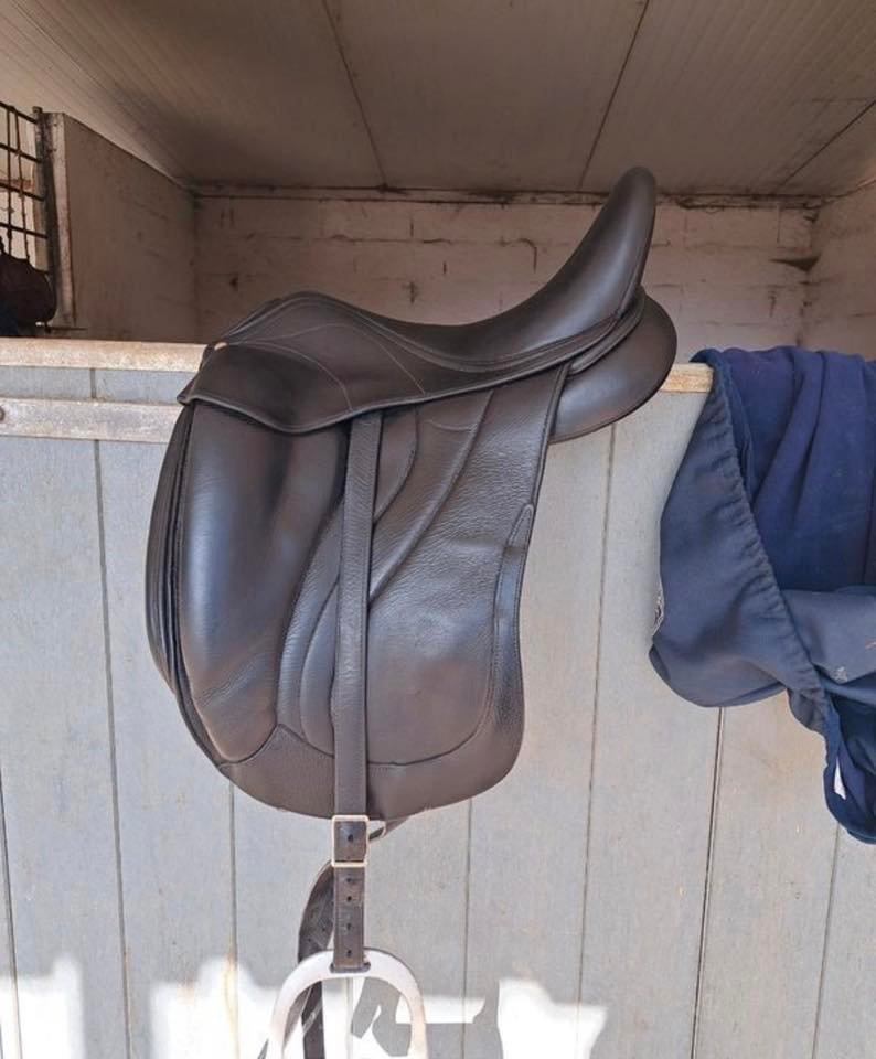 selle antarès concept 17" selle antarès concept 17"
