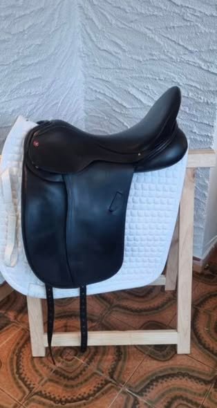selle albion dressage 18" selle albion dressage 18"