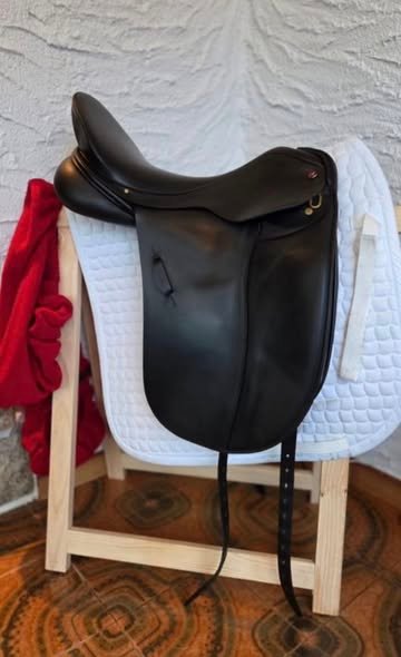 selle albion dressage 18" selle albion dressage 18"